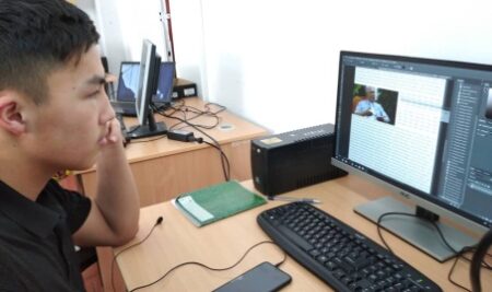 Дизайнер компьютерной графики в области рекламы